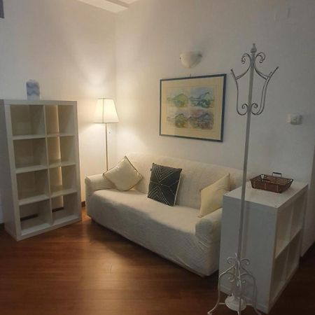 Salute Apartments แตร์นี ภายนอก รูปภาพ